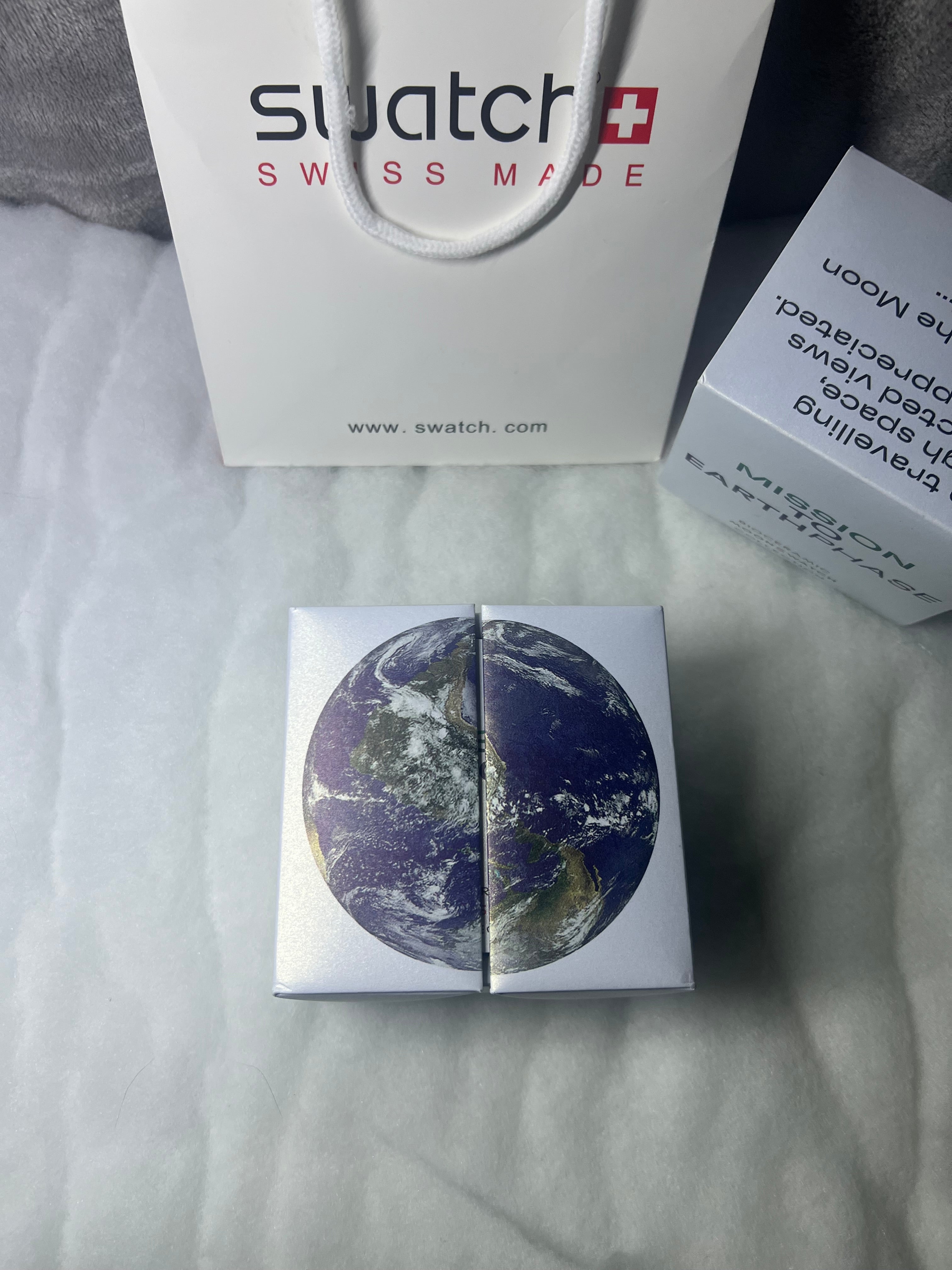 Swatch x Omega Moonswatch "Mission to Earthphase“