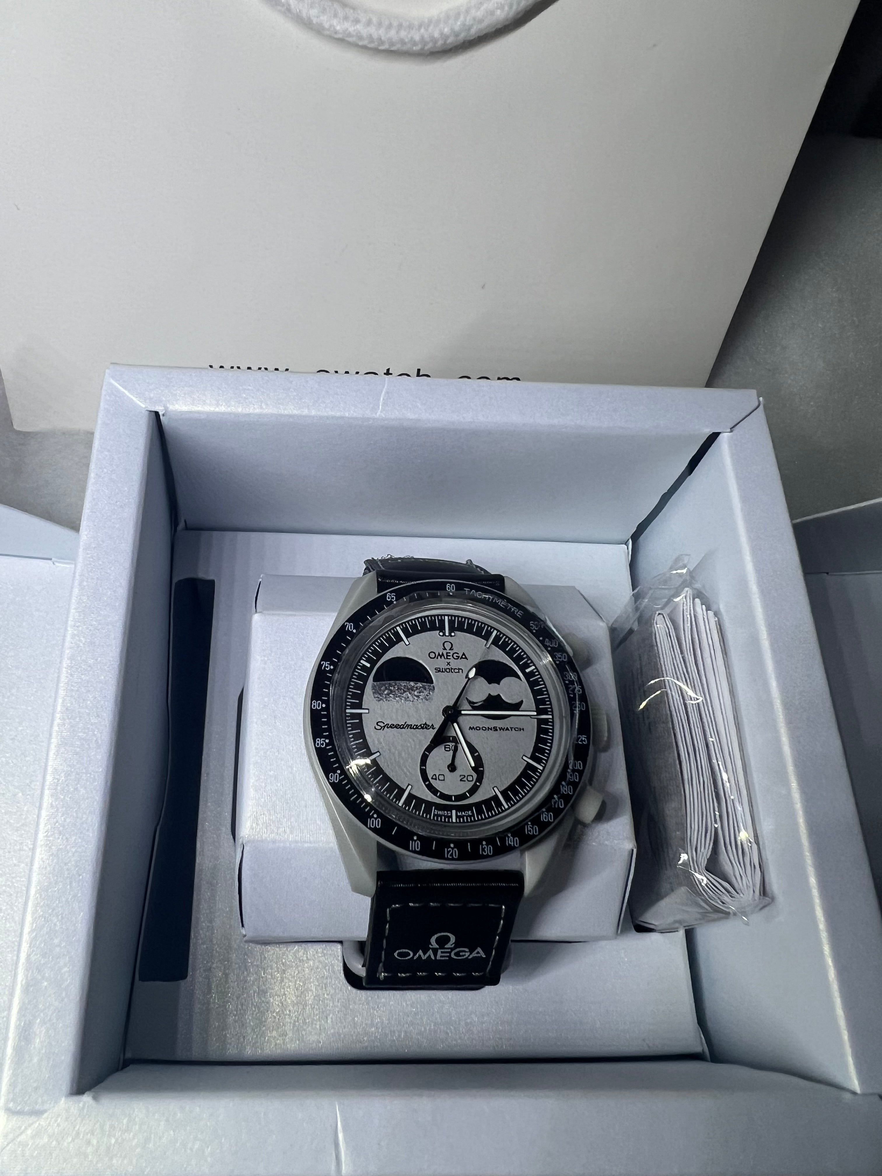 Swatch x Omega Moonswatch "Mission to Earthphase“