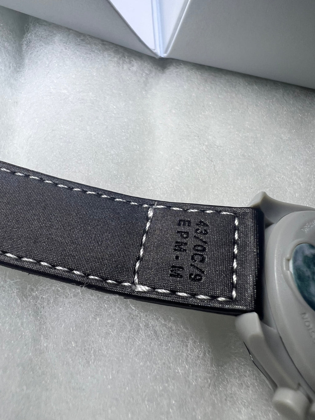 Swatch x Omega Moonswatch "Mission to Earthphase“
