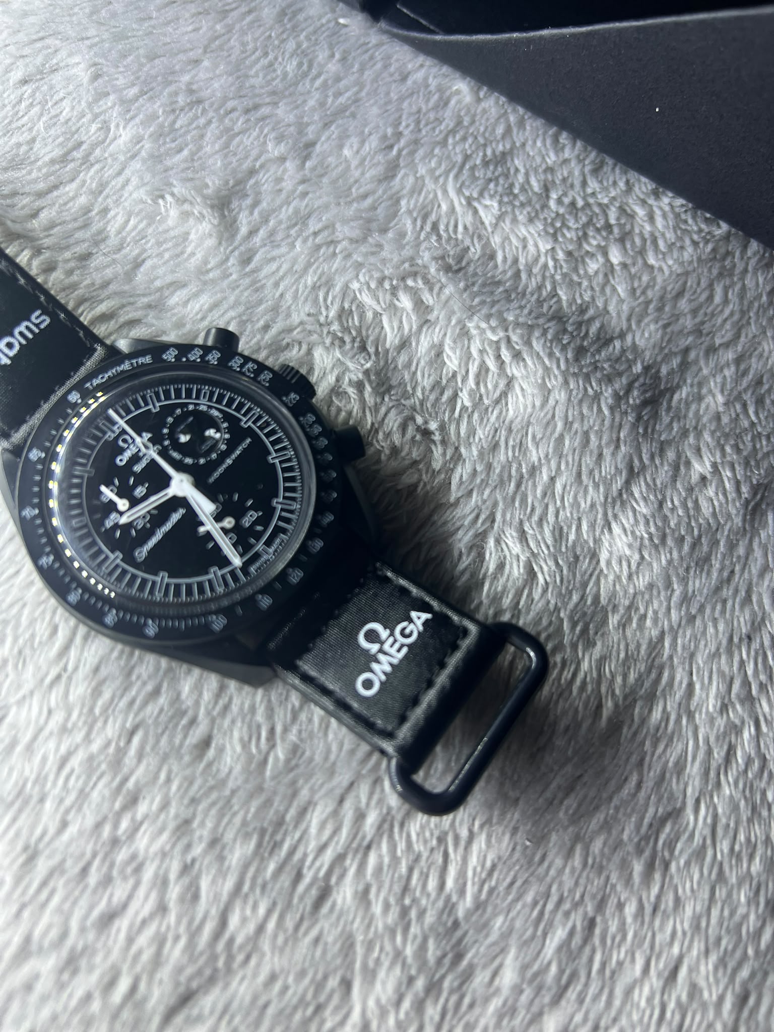 Swatch x Omega Bioceramic MoonSwatch Mission to the Moonphase.