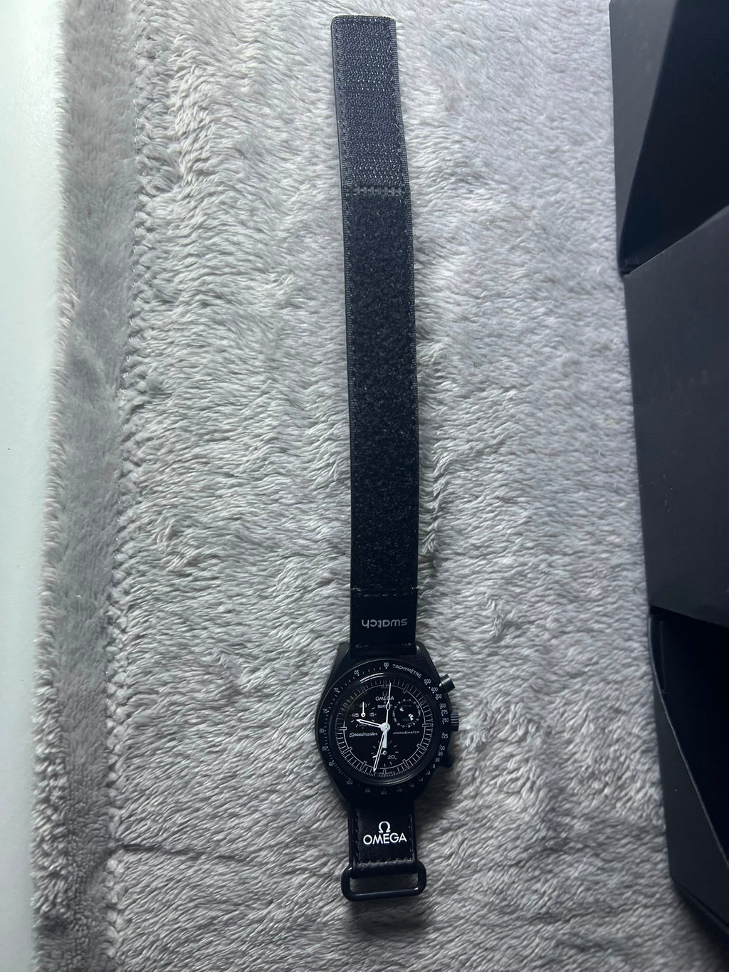 Swatch x Omega Bioceramic MoonSwatch Mission to the Moonphase.