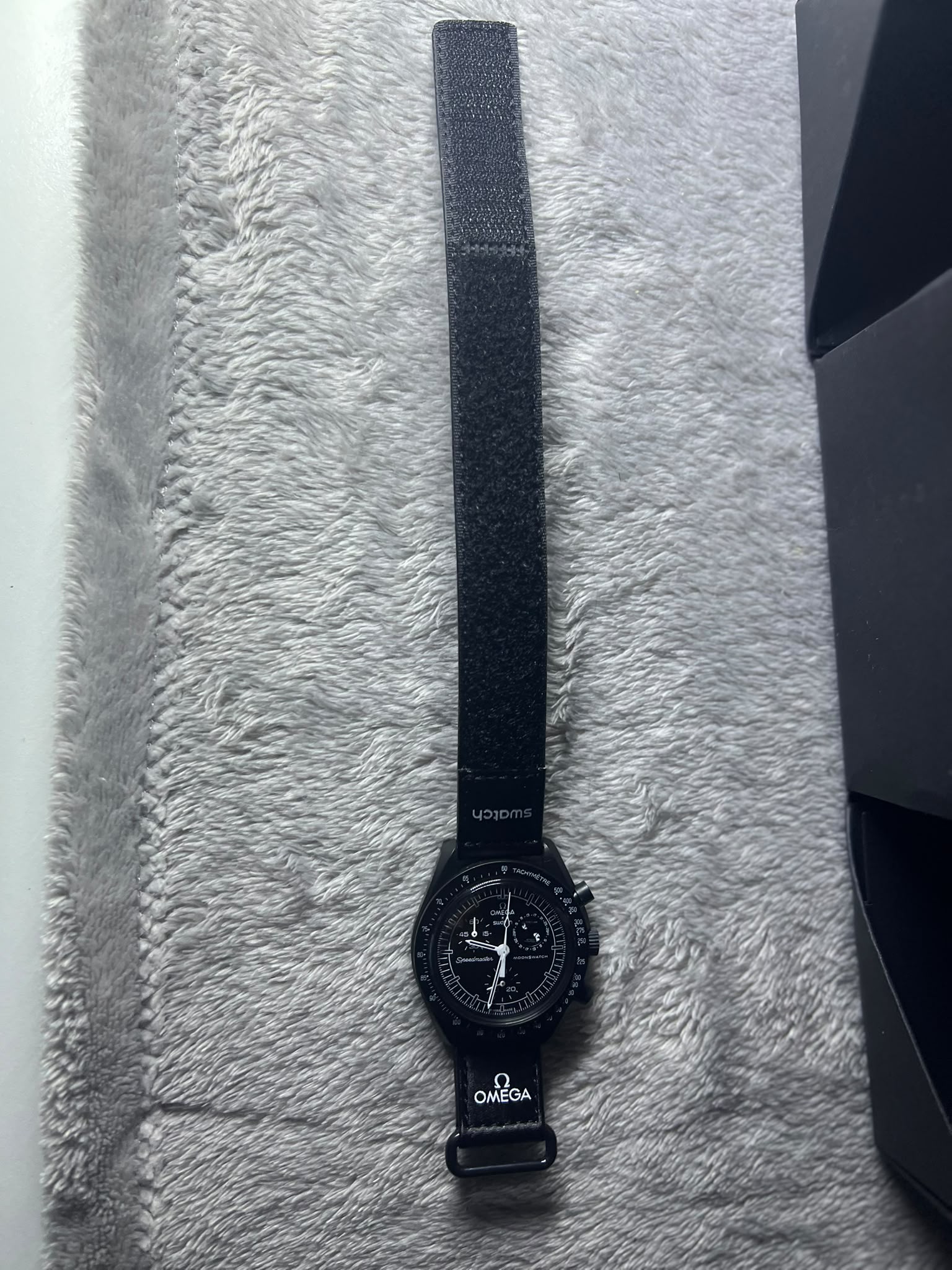 Swatch x Omega Bioceramic MoonSwatch Mission to the Moonphase.