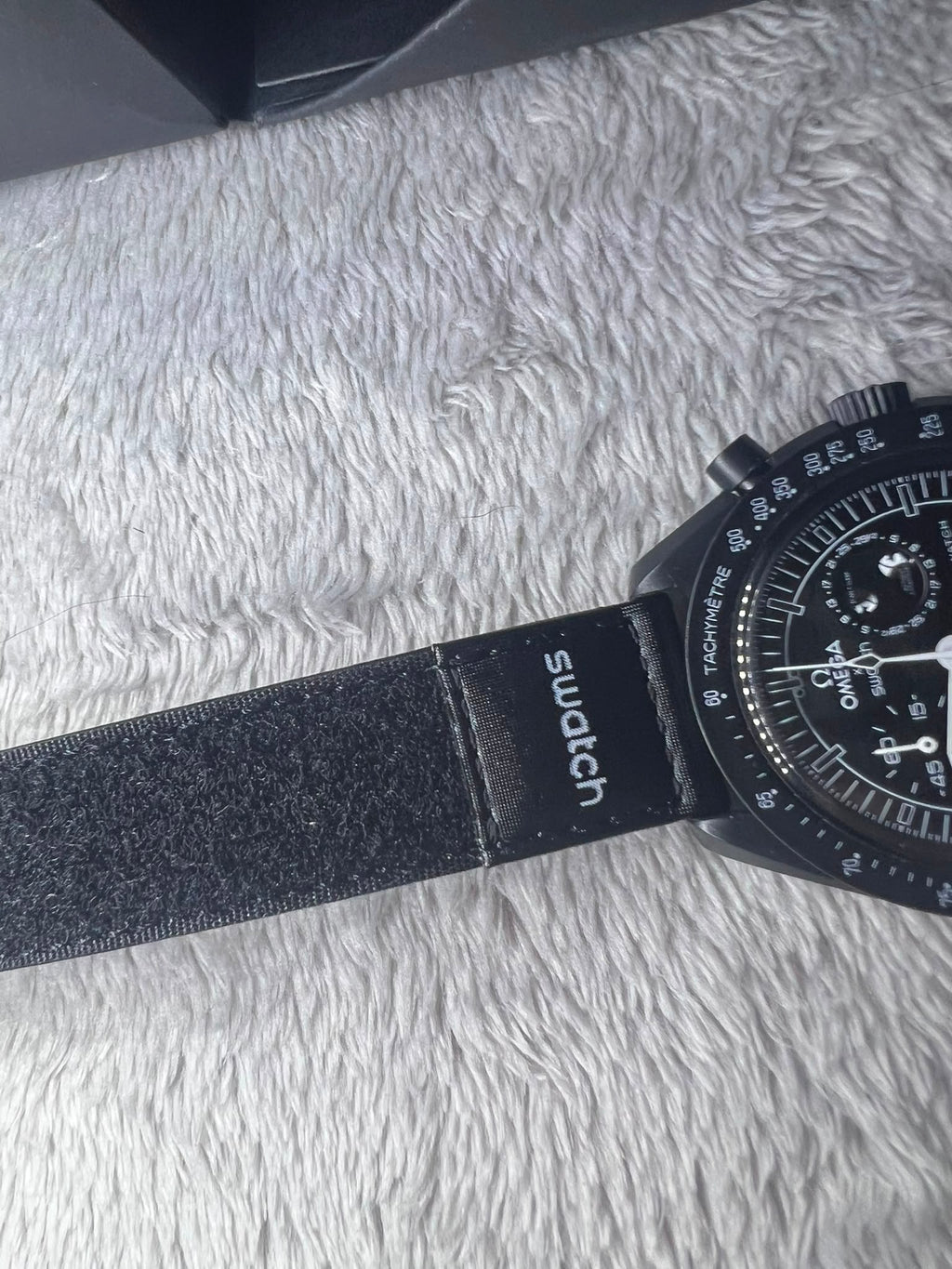 Swatch x Omega Bioceramic MoonSwatch Mission to the Moonphase.