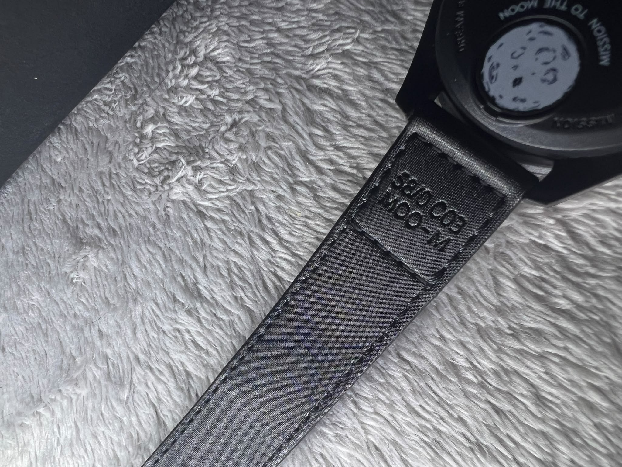 Swatch x Omega Bioceramic MoonSwatch Mission to the Moonphase.