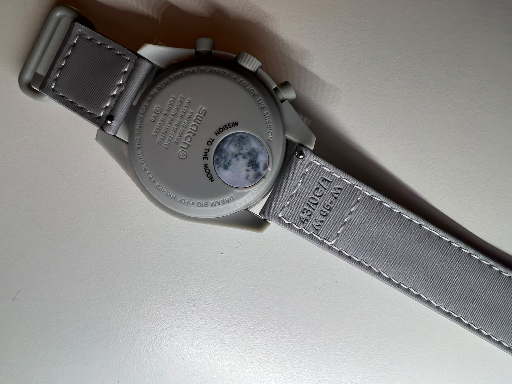 Swatch x Omega Bioceramic Moonswatch 1965.